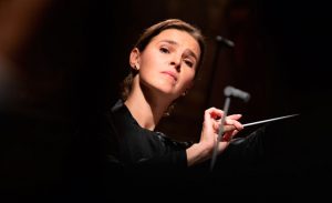 Lee más sobre el artículo Oksana Lyniv, primera mujer en dirigir en Bayreuth